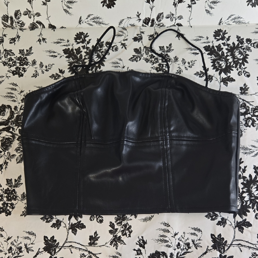 SHEIN Black Chic Top E25